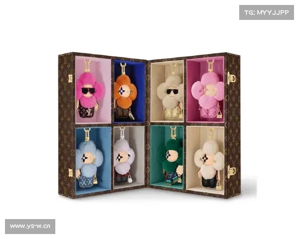 LV全新 Vivienne Fashionista、Louis Bear 吊饰登台亮相 LV全新 Vivienne Fashionista、Louis Bear 吊饰登台亮相